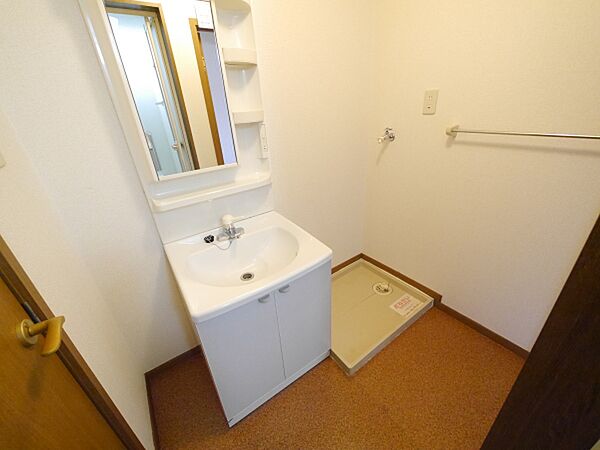 apartment 茨城県北茨城市中郷町足洗
中郷町足洗の賃貸情報を見る
物件地図