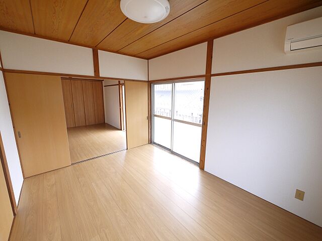 寝室