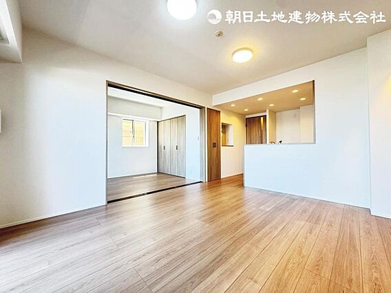 自然光溢れる南...