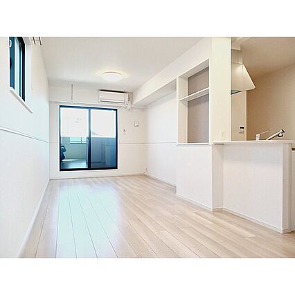 マーベリ・フィールドB_内装_1