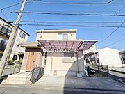【外観】三方向が開けた開放的な好立地の2階建て住宅です♪陽当たり・通風良好です♪ぜひ一度ご見学下さい♪