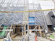 【外観】上棟しました！建築途中のご見学も可能ですので、お気軽にお問い合わせ下さい（2026年4月24日撮影）