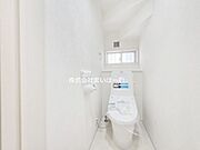【トイレ】1階2階ともに新規交換済みのトイレです