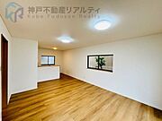 LDKは約19.3帖ございますのでゆったりとお寛ぎいただけます♪