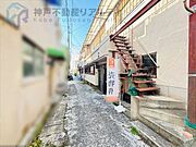 ・小学校徒歩2分！小さなお子様も安心して通えますね♪