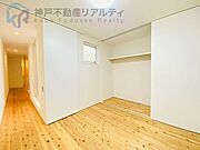 木の温もりが感じられる洋室♪