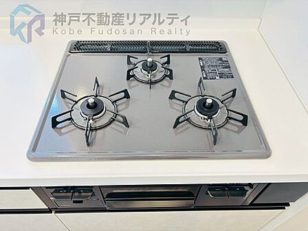 3口のガラストップコンロ♪
