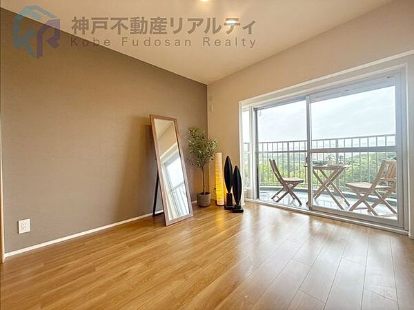 洋室を拡大表示