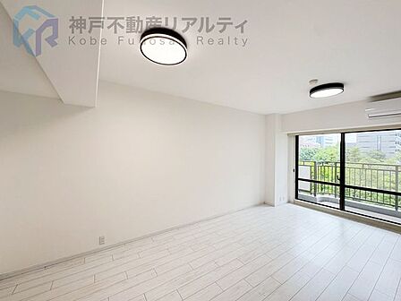 南東向き♪両面バルコニーです♪