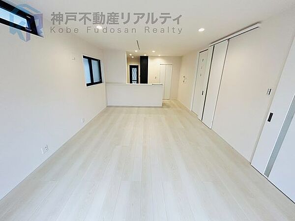 リビング/ダイニングを拡大表示
