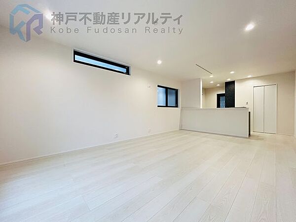 リビング/ダイニングを拡大表示