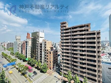 10階部分♪前面遮る建物なく明るい光が差し込みます♪