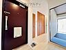 玄関：トイレ新調/洗面台新調/床フロアタイル新調