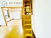 屋根裏収納もございます♪