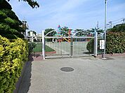 松本幼稚園 徒歩12分。 920m