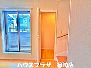 リビングのウォークインクローゼットになります。