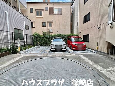 【駐車場】 駐停車のしやすい駐車場ですね!R8.6月撮影