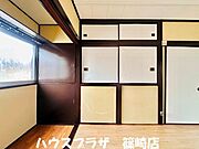 2階洋室にも収納スペースがたっぷりです！