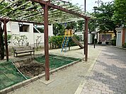 北小岩1丁目児童遊園 徒歩4分。 300m