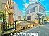 外観：建築予定の建物は2階に水廻りを集約させた家事動線の良い間取りです。（R8年10月撮影）