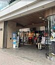 新宿マルイメン 徒歩23分。 1830m
