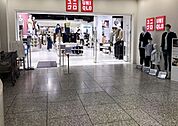 ユニクロ五反田TOC店 徒歩7分。 510m
