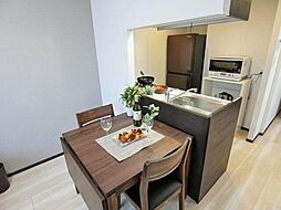 ジェノヴィア新宿早稲田グリーンヴェール 201 2階1LDKの室内