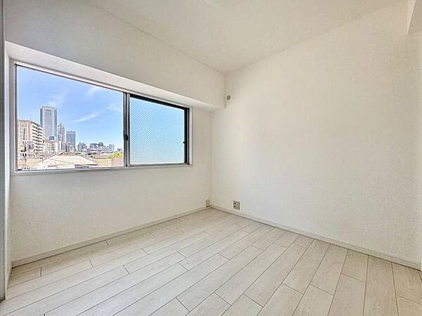 洋室を拡大表示