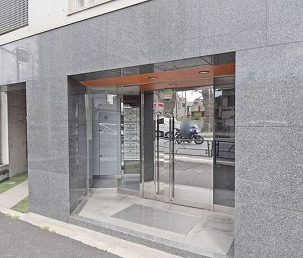 エントランスを拡大表示