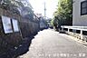外観：前面道路含む現地写真