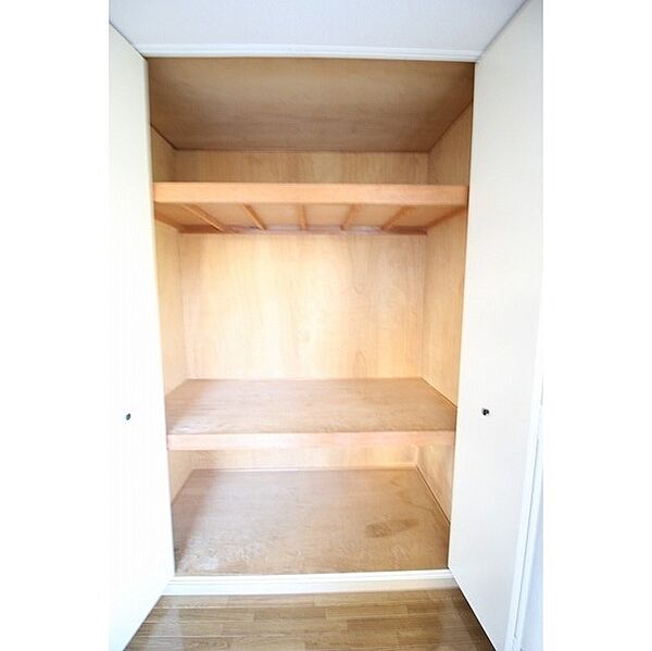 apartment 茨城県坂東市みどり町
地図を見る