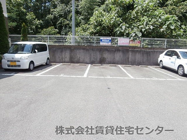 画像26:駐車場