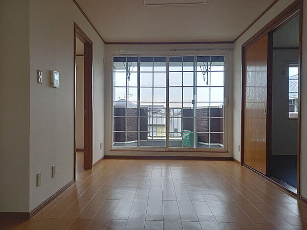 Joli cour B ｜和歌山県和歌山市松島(賃貸アパート3LDK・2階・65.98㎡)の写真 その3