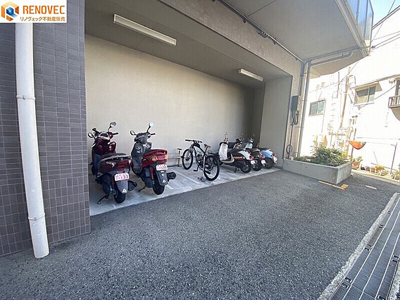【バイク置き場...