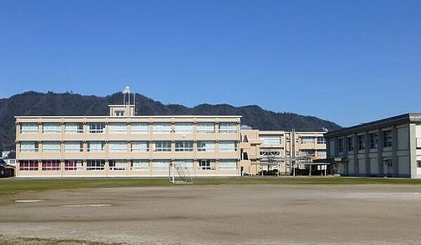 画像17:【中学校】境港市立第一中学校まで1031ｍ