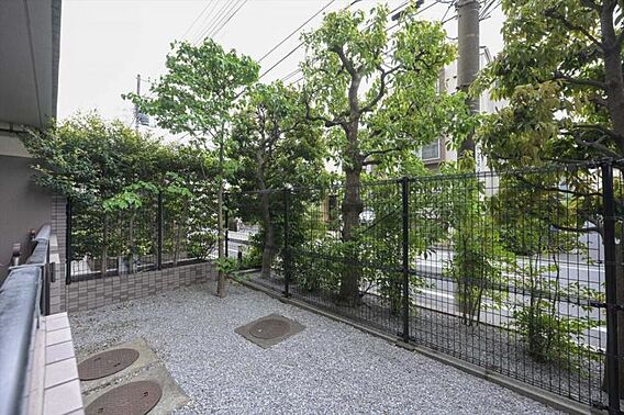 お子様の遊び場...