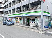 ファミリーマート西船橋駅北口店 600m