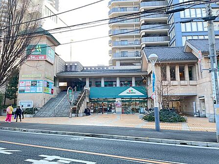 マルエツ所沢御幸町店 200m