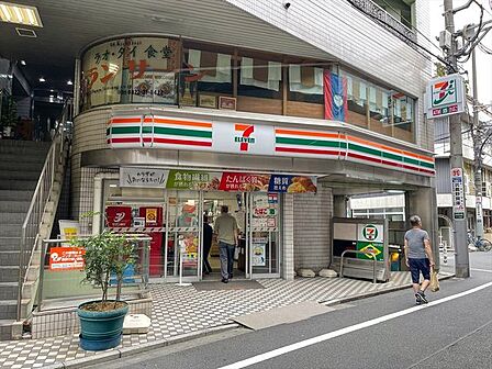 セブンイレブン吉祥寺本町1丁目店 160m
