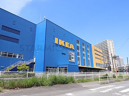 IKEA Tokyo-Bay 240m