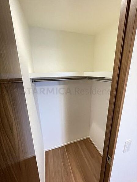 各居室にウォークインクローゼット収納がある間取は荷物が片付いて便利です