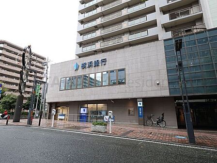 横浜銀行阪東橋支店 450m
