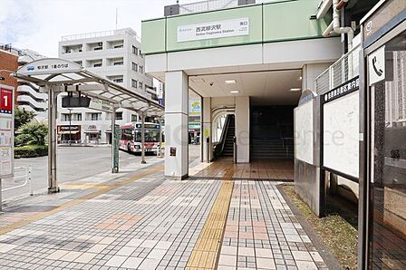 西武柳沢駅(西武 新宿線) 徒歩10分。 800m
