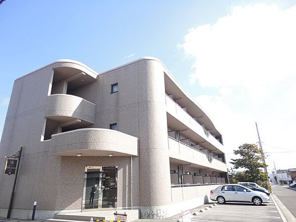 デロリアン ｜香川県高松市今里町(賃貸マンション1K・2階・27.20㎡)の写真 その1