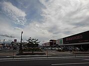 マルナカイオンタウン宇多津店まで1、559ｍ