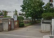 朝霞市立朝霞第二中学校まで750ｍ