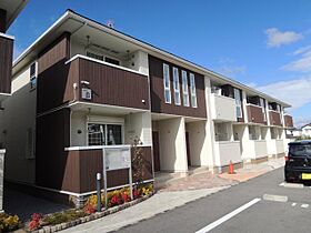 クレール聖徳B  ｜ 滋賀県東近江市聖徳町（賃貸アパート2LDK・2階・57.21㎡） その1