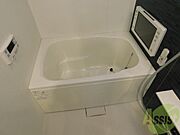 お風呂にはTVが付いていますね