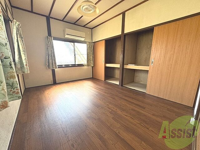 寝室