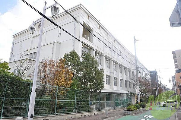 画像30:神戸市立板宿小学校 106m